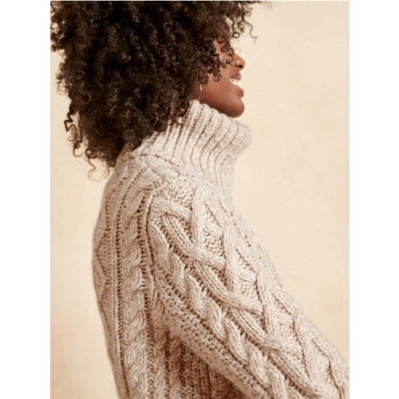 BANANA REPUBLIC Fisherman Cable Turtleneck Sweater Sz XS - Picture 3 of 14